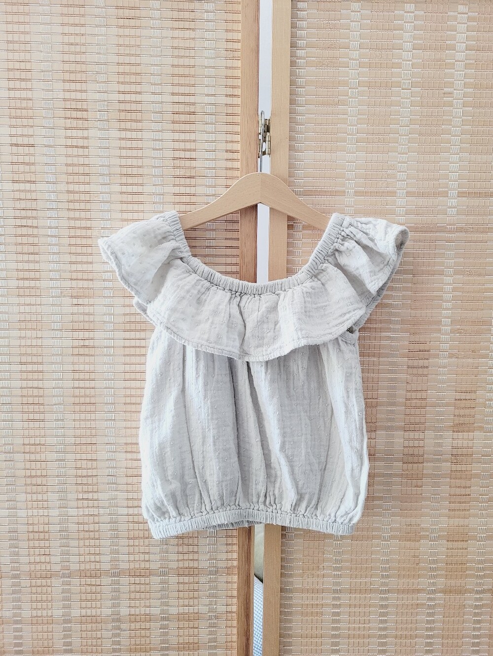 Old Navy Girls (5-6 years) Light Beige Textured Elastic Waist Top
